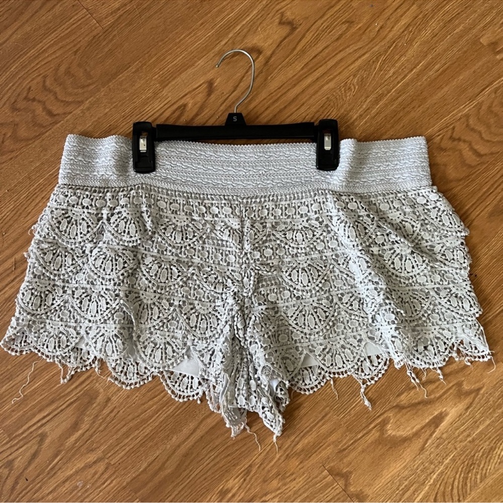 Lace shorts